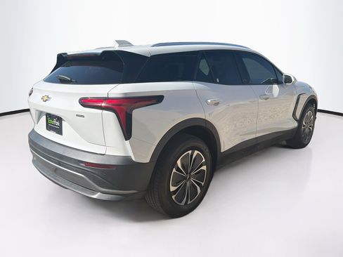 Used 2024 Chevrolet Blazer EV LT AWD/4WD image 9