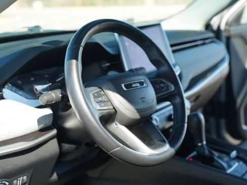 Used 2022 Jeep Compass Latitude w/ Convenience Group image 27