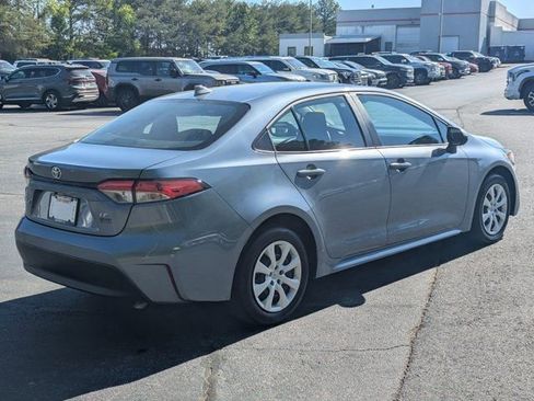 Used 2024 Toyota Corolla LE image 7