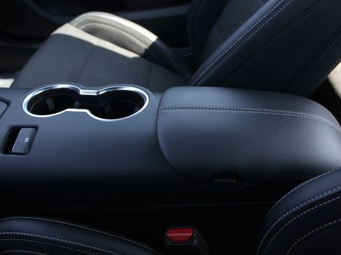 Used 2024 Ford Mustang Coupe image 21