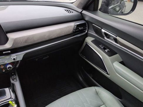 Used 2024 Kia Telluride SX Prestige X-Line image 16