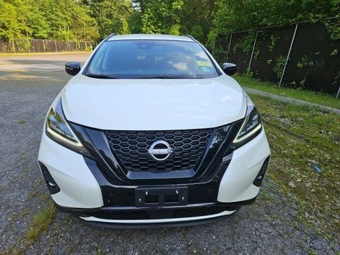 Used 2023 Nissan Murano SV w/ SV Midnight Edition Package image 3
