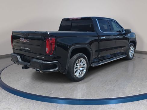 Used 2023 GMC Sierra 1500 Denali w/ Technology Package AWD/4WD image 5