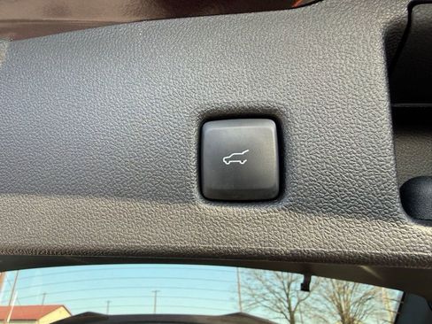 Used 2023 Ford Escape ST-Line Elite image 32