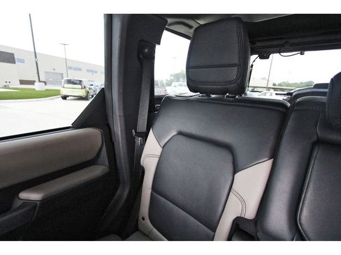 Certified 2022 Ford Bronco Wildtrak AWD/4WD image 14