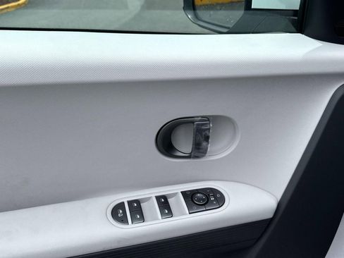 New 2025 Hyundai Ioniq 5 SEL image 15