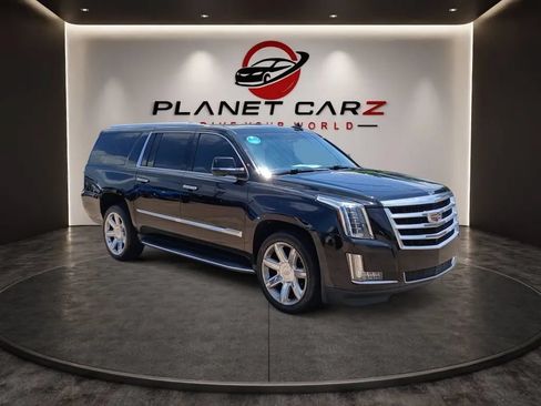 Used 2020 Cadillac Escalade ESV Luxury RWD image 7