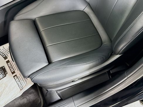Used 2021 Mercedes-Benz GLB 250 image 20
