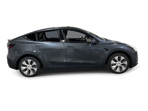 Certified 2023 Tesla Model Y Long Range AWD/4WD image 7