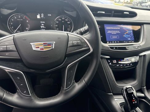 Used 2025 Cadillac XT5 Premium Luxury image 30