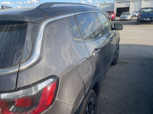 Used 2022 Jeep Compass Limited image 6