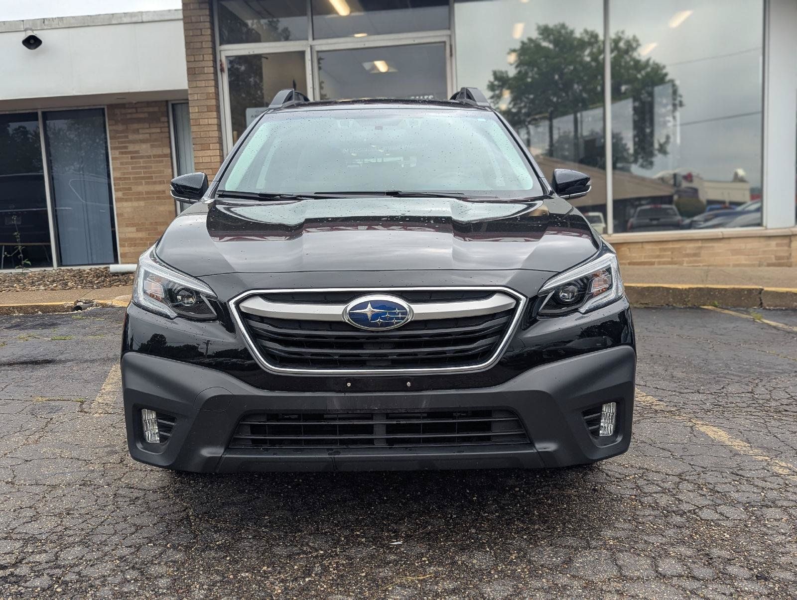 Used 2020 Subaru Outback Premium w/ Popular Package #1 AWD/4WD image 8