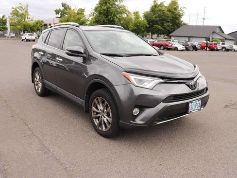 Used 2016 Toyota RAV4 Limited AWD/4WD image 3