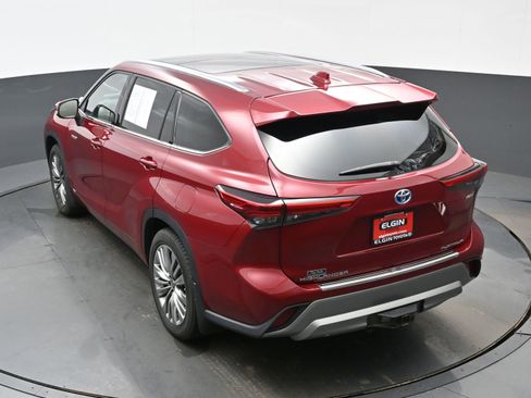 Used 2021 Toyota Highlander Platinum image 40