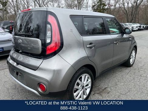 Used 2017 Kia Soul + FWD image 7