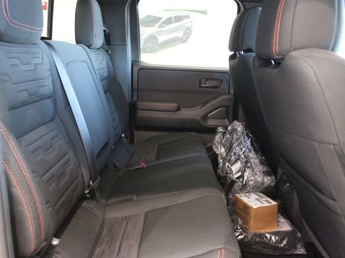 Certified 2026 Nissan Frontier PRO-4X w/ Pro-4x Convenience Package image 16