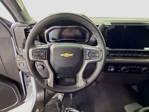 Used 2024 Chevrolet Silverado 1500 LT AWD/4WD image 13