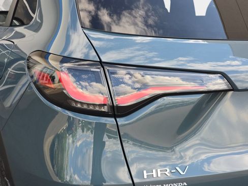 Used 2024 Honda HR-V Sport image 35