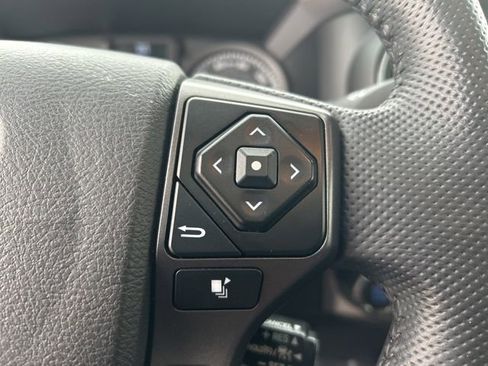 Used 2023 Toyota Tacoma TRD Off-Road image 12