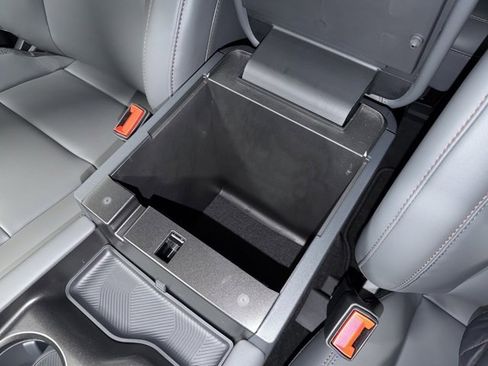 New 2026 Ford Explorer Active w/ Active Comfort Package image 20