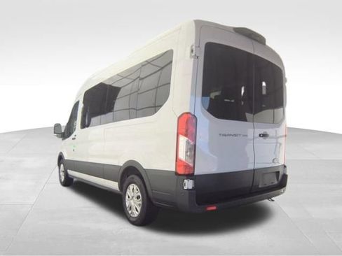 Used 2025 Ford Transit 350 XLT RWD image 7