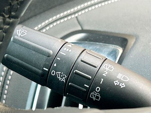 Used 2025 Ford Expedition Platinum AWD/4WD image 38