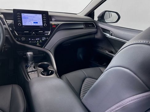 Certified 2024 Toyota Camry SE FWD image 22