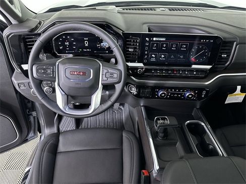 New 2026 GMC Sierra 1500 SLT w/ SLT Premium Plus Package image 21