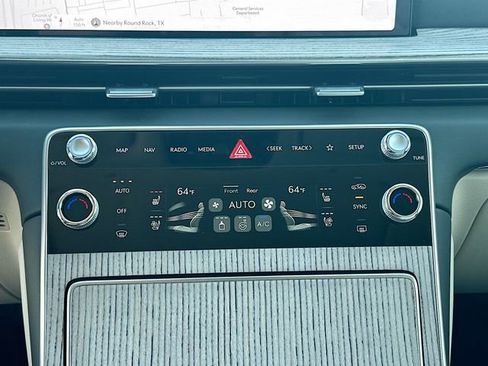 Certified 2025 Genesis GV80 3.5T Prestige image 14