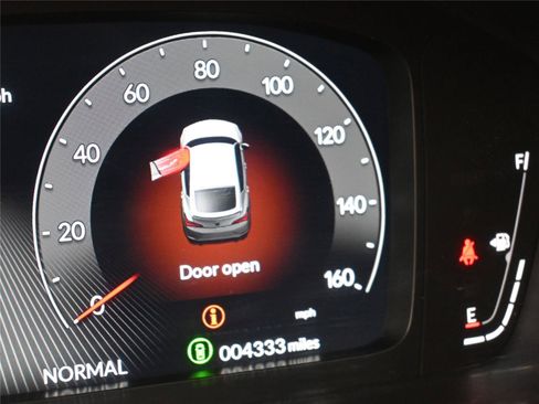 Certified 2025 Acura Integra A-Spec image 3