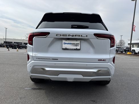 New 2026 GMC Terrain Denali w/ LPO, Floor Liner Package image 9
