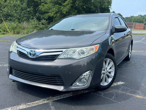 Used 2012 Toyota Camry XLE w/ Convenience Pkg FWD image 1