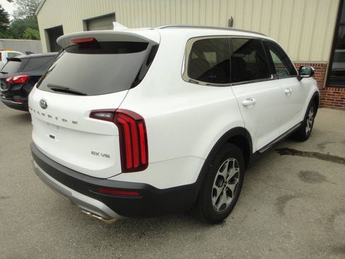 Used 2021 Kia Telluride EX AWD/4WD image 4