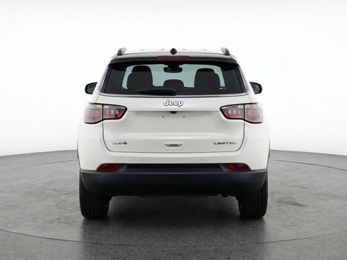 Used 2025 Jeep Compass Limited image 7