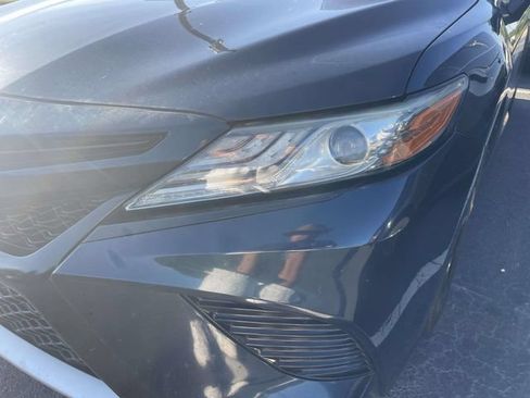 Used 2019 Toyota Camry XSE FWD image 5