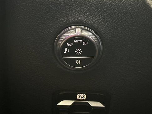 Used 2023 Mercedes-Benz GLC 300 image 37