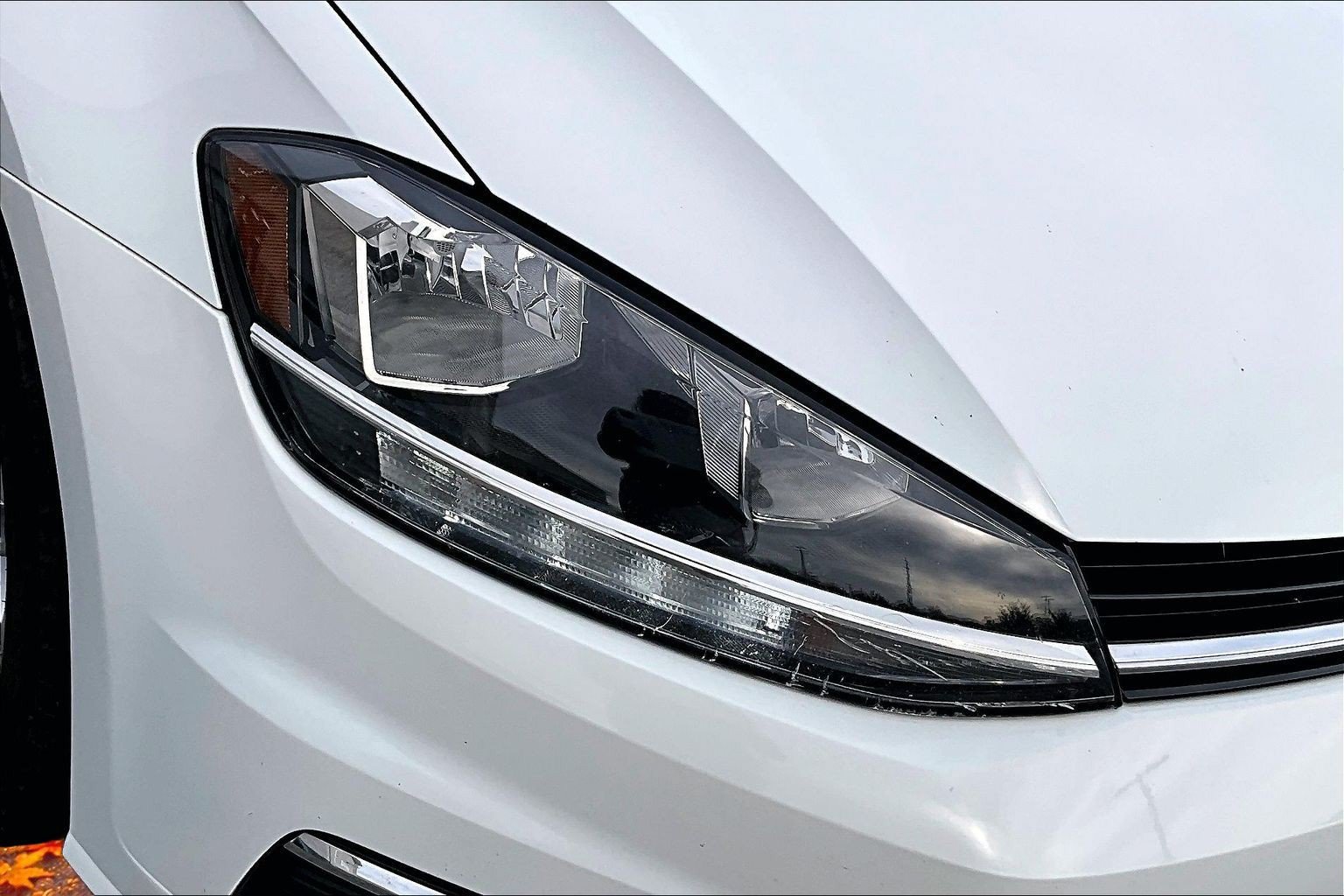 Used 2018 Volkswagen Golf S FWD image 32