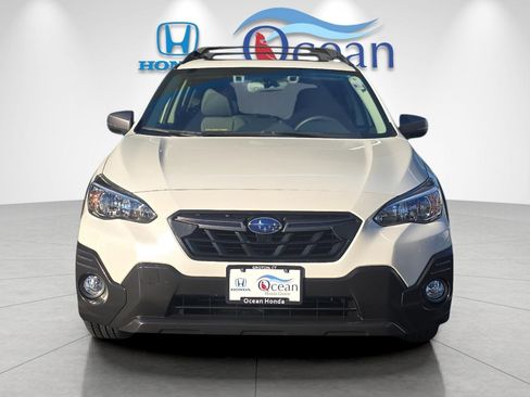 Used 2022 Subaru Crosstrek 2.5i Sport w/ Moonroof Package image 8