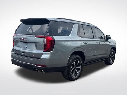 Used 2025 GMC Yukon AT4 w/ AT4 Premium Plus Package AWD/4WD image 4