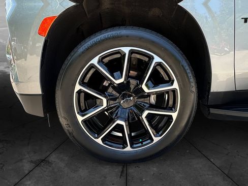 Used 2023 Chevrolet Tahoe RST w/ Luxury Package AWD/4WD image 14