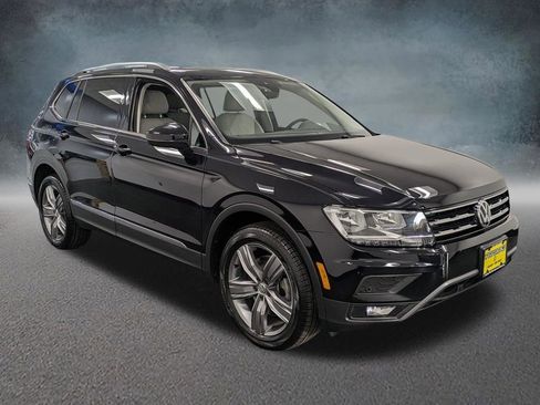 Used 2021 Volkswagen Tiguan SEL image 3