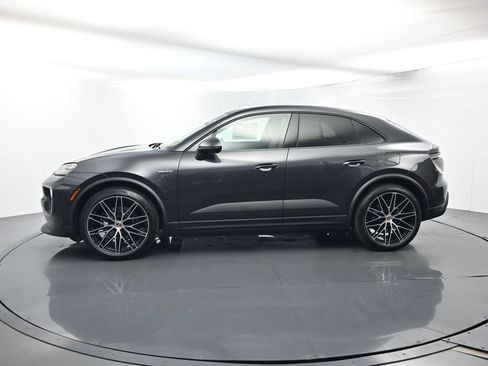 Used 2026 Porsche Macan Electric RWD image 2