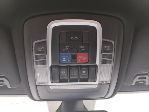 Used 2020 RAM 3500 Laramie image 49