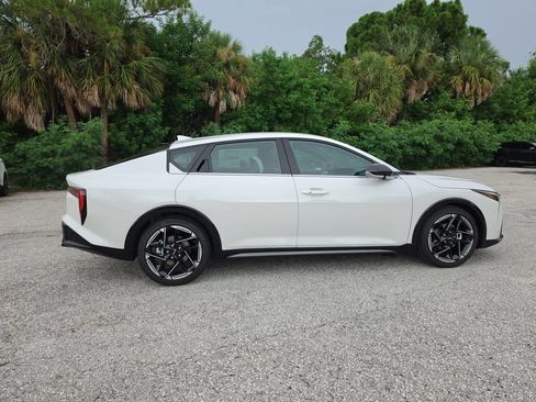 New 2026 Kia K4 GT-Line FWD image 9