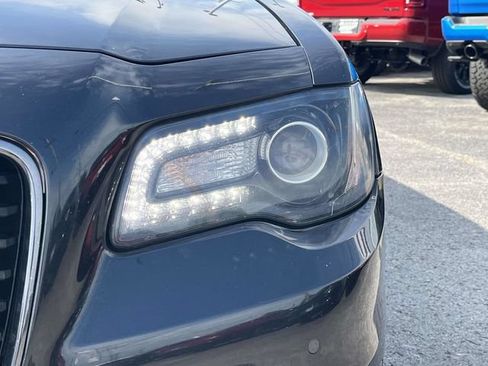 Used 2017 Chrysler 300 S w/ 300S Premium Group RWD image 9