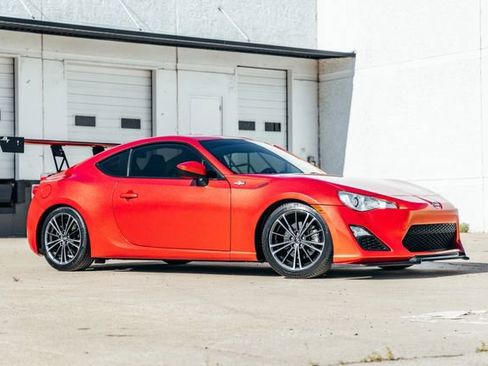 Used 2013 Scion FR-S image 32