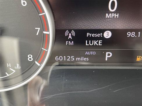 Used 2024 Nissan Rogue SV AWD/4WD image 3