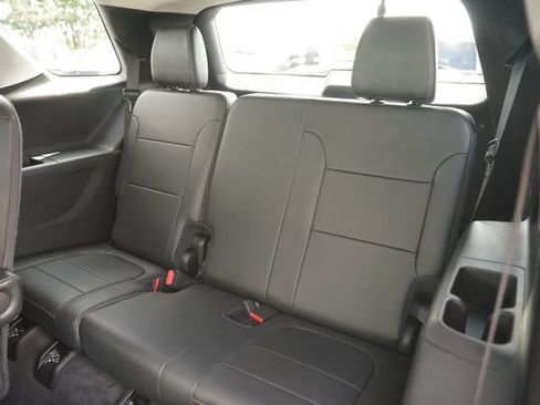 Used 2019 Chevrolet Traverse Premier w/ Driver Confidence II Package FWD image 15