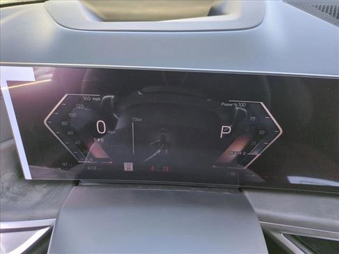 New 2026 BMW X5 sDrive40i image 11