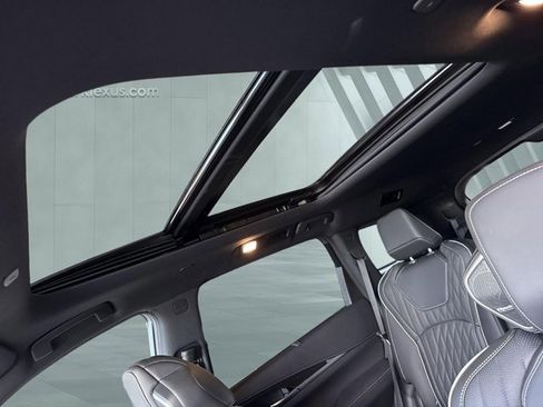 Used 2026 INFINITI QX60 Autograph w/ Dark Cargo Package image 16